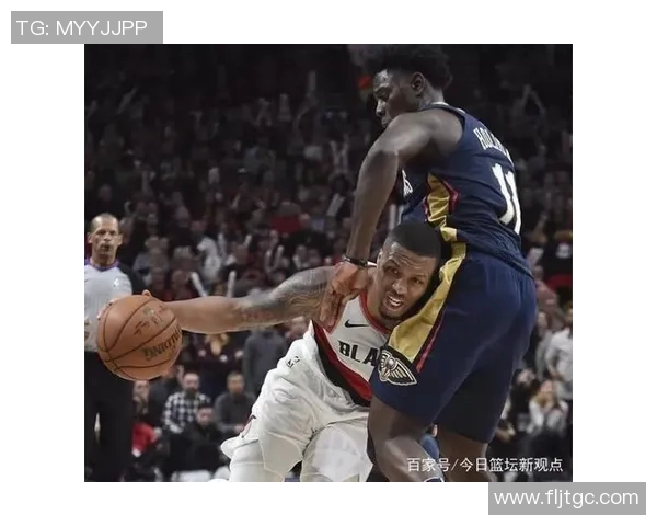 足球明星如何运用高超技巧防守门前危机解析